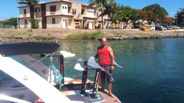 lancha fliteboard em arraial do cabo
